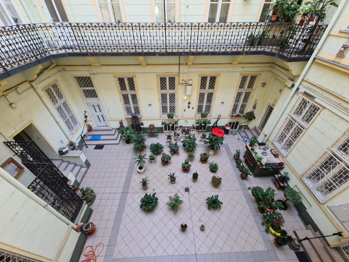 Ricky Apartment Budapest Bagian luar foto